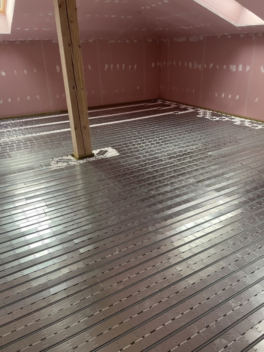 EUROSLIM_PODLAHOVÉ TOPENÍ_19