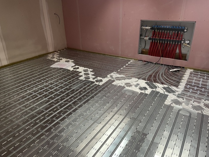 01: EUROSLIM_PODLAHOVÉ TOPENÍ_1